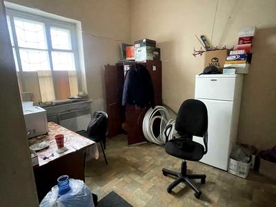 коммерческая по адресу Карпенко-Карого ул., 60