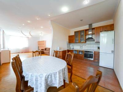 квартира за адресою Олександра Кониського вул., 28А-30А