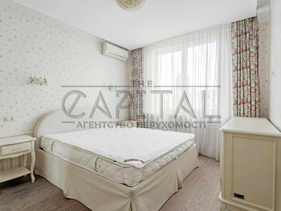 квартира за адресою Шота Руставелі вул., 44
