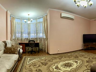 квартира по адресу Вячеслава Черновола ул., 25