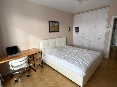 квартира по адресу Ревуцкого ул., 40-Г