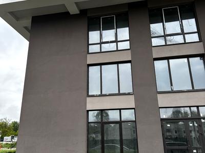 комерційна за адресою Івана Сокура пров., 1