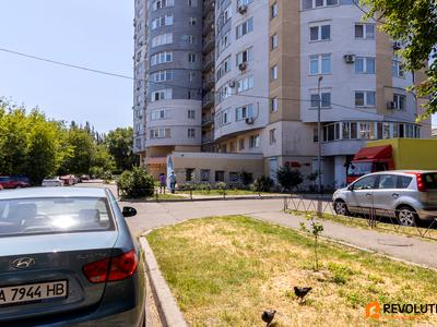 квартира за адресою Верховної Ради бульв., 14-Б