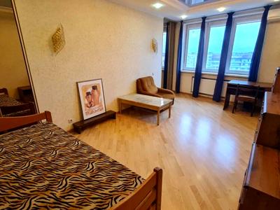 квартира за адресою Володимира Івасюка просп. (Героїв Сталінграду), 47-А