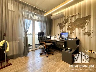 квартира за адресою Олександра Хіри вул., 5