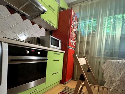 квартира за адресою Почайнинська вул., 13/9