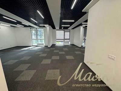комерційна за адресою Джона Маккейна вул. (Івана Кудрі), 1