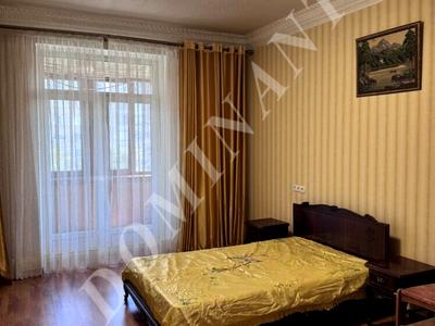 квартира по адресу Соборный просп. (Ленина), 93