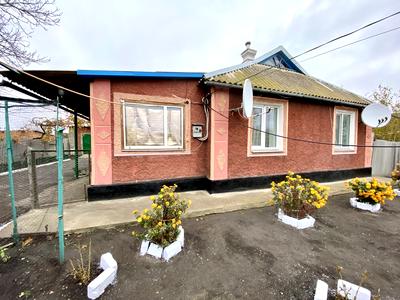 будинок за адресою с. Котляреве, Миру