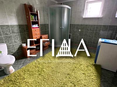 будинок за адресою Каштанова вул., 8