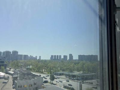 квартира за адресою Дніпровська набережна вул., 17-К