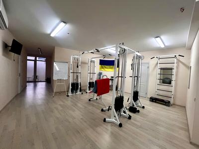 коммерческая по адресу Зализничная ул., 42