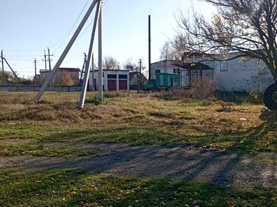 комерційна за адресою вул.Дзержинського, 64
