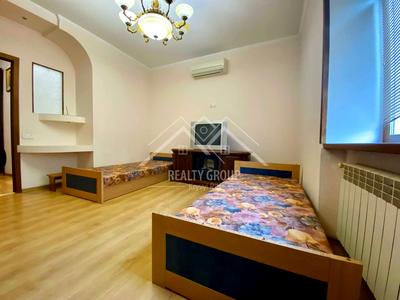 квартира по адресу Ракітіна, 11