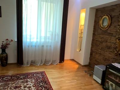 квартира за адресою Кленова вул., 2а