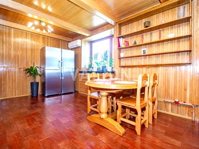 квартира за адресою Драгоманова вул., 17