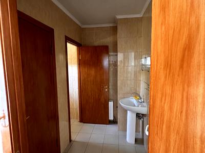 коммерческая по адресу Золотой берег, 4 А
