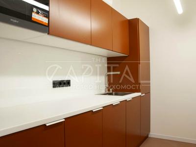 комерційна за адресою Кловський узвіз, 7a