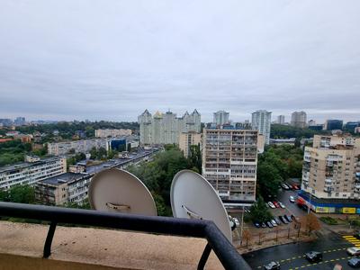 квартира за адресою Митрополита Василя Липківського вул. (Урицького), 18