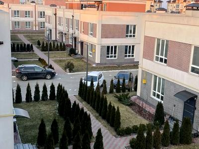 будинок за адресою Центральна вул.