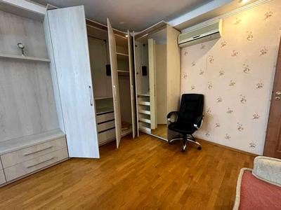 квартира за адресою Миколи Бажана просп., 10