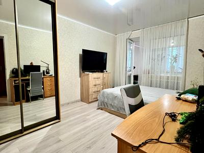 квартира за адресою Космонавтів вул., 19/1