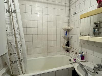 квартира за адресою Академіка Глушкова просп., 23