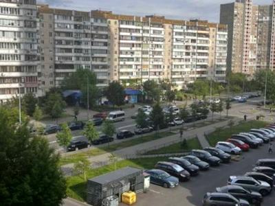квартира за адресою Драгоманова вул., 8
