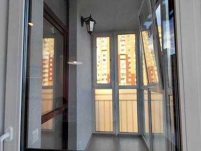 квартира за адресою Олександра Олеся вул., 1