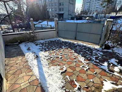 комерційна за адресою Загірна вул., 2