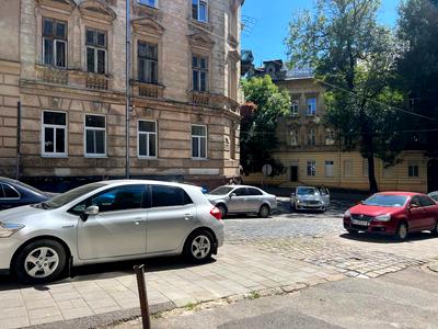 комерційна за адресою Генерала Тараса Чупринки вул. (Пушкіна), 20
