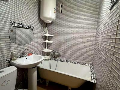 квартира за адресою Космонавтів вул., 48