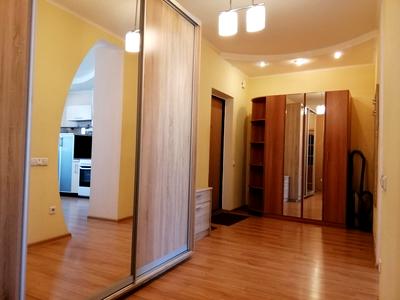 квартира за адресою Урловськая, 11А