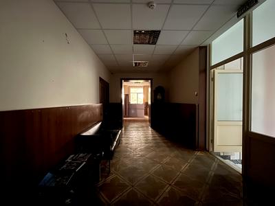 коммерческая по адресу Броварська, 1а