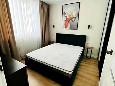 квартира за адресою Перлинна вул., 8