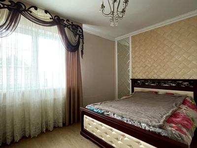 будинок за адресою Симоненка, 1