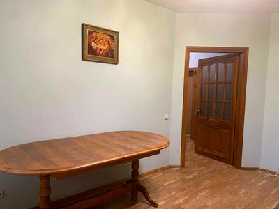 квартира за адресою Саперно-Слобідська вул., 8