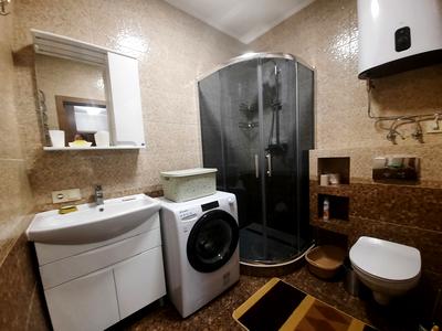 квартира по адресу Ревуцкого ул., 40