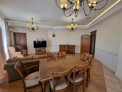 квартира за адресою Київ, Гетьмана Павла Скоропадського вул. (Льва Толстого), 39