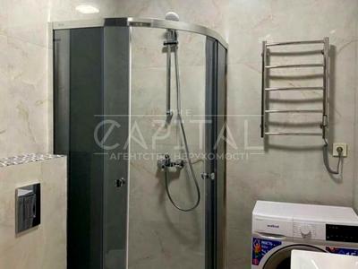 квартира за адресою Зарічна вул., 4к1