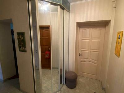 квартира за адресою Ніщинського П., 6