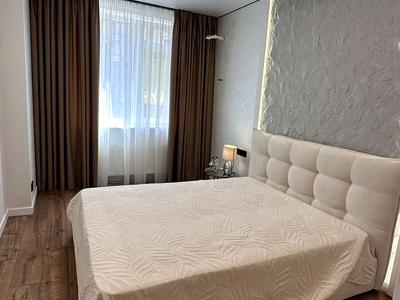 квартира по адресу Молодіжна ул., 8