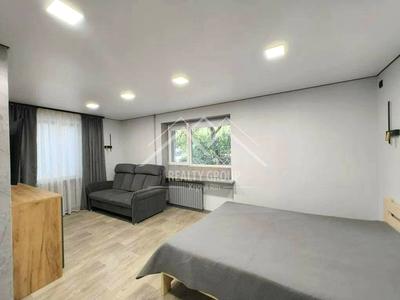 квартира за адресою Степана Тільги вул. (Революційна), 35