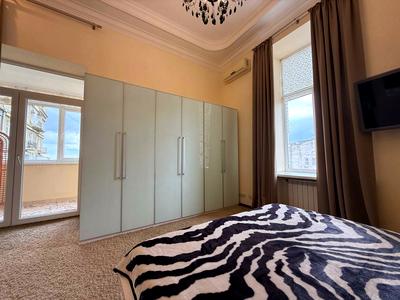 квартира за адресою Київ, Костельна вул., 8