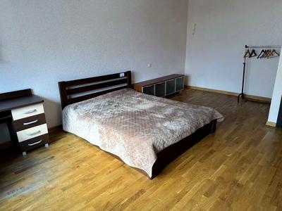 квартира за адресою Плугова вул., 10а