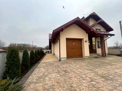 будинок за адресою Юності вул., 120