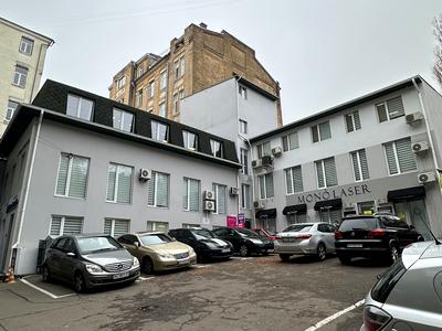 коммерческая по адресу Пушкінська, 20