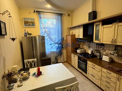 квартира за адресою Богдана Хмельницького вул., 84