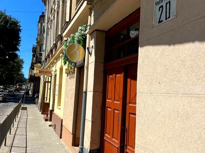 комерційна за адресою Генерала Тараса Чупринки вул. (Пушкіна), 20