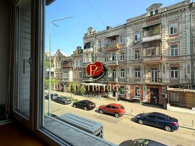 квартира по адресу Межигорская ул., 28